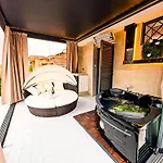 White Pearl Exclusive Апартаменты *