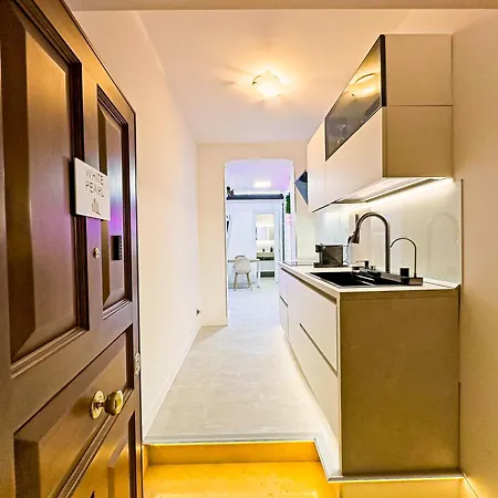 White Pearl Exclusive * Рим