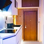 White Pearl Exclusive Apartment *