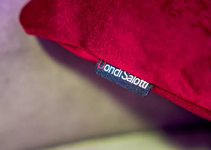 White Pearl Exclusive ローマ